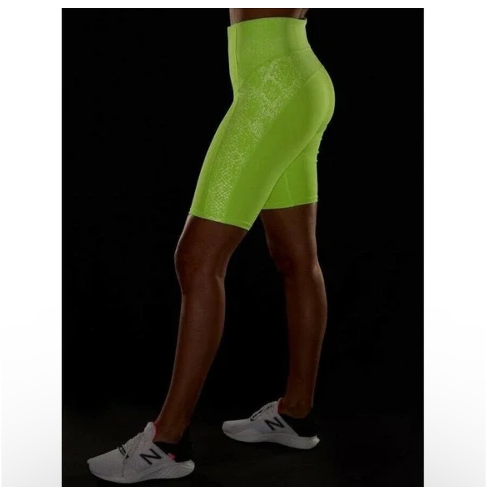 Athleta Stay Neon Yellow Fly 9" Shorts